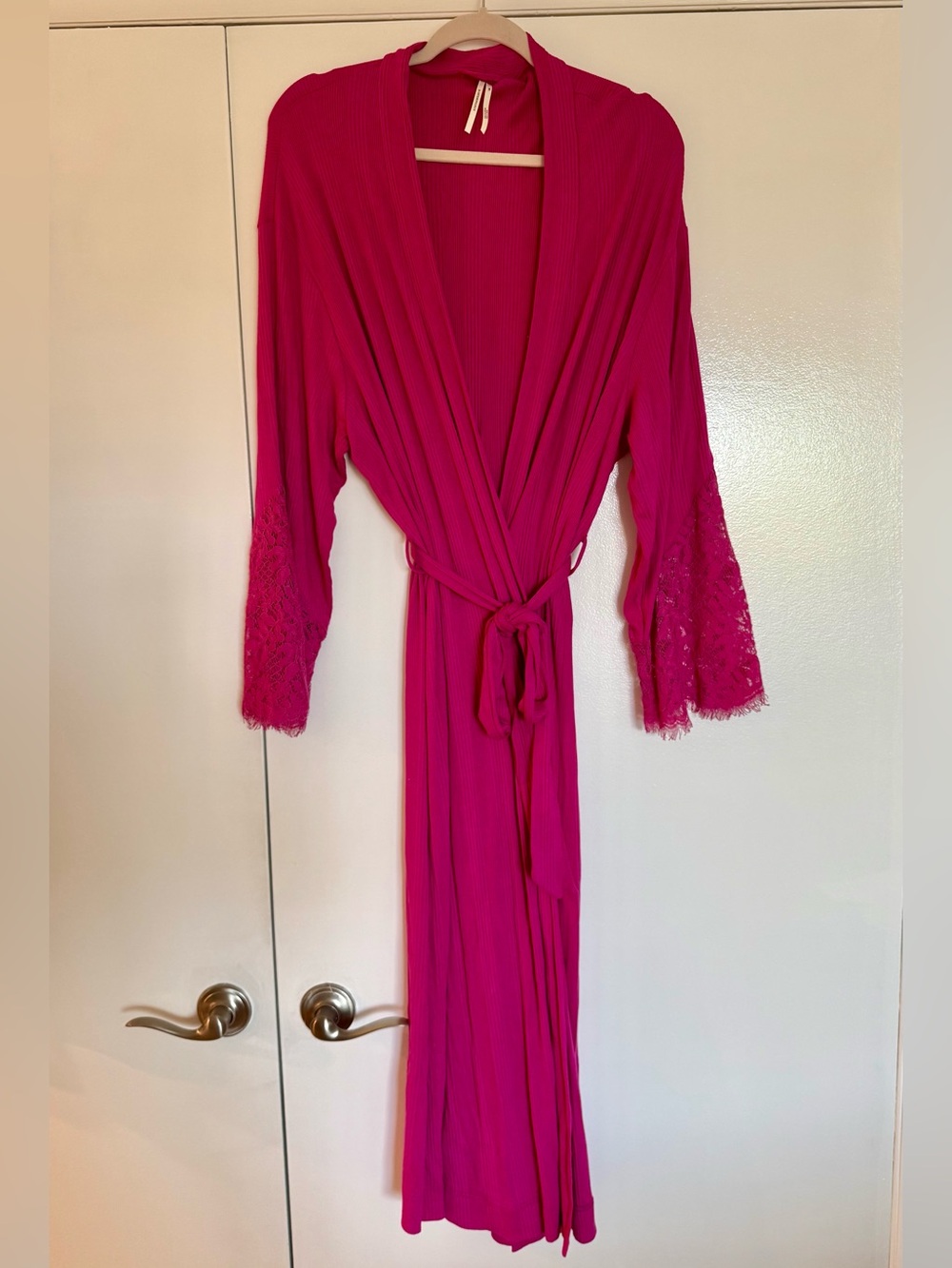 Anthropologie Ilia Lace Fuchsia Pink Maxi Ribbed Bath Lounge Robe